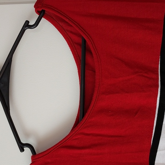 Tickled Teal large 3/4 sleeve with ruffles red black white top - Picture 5 of 12